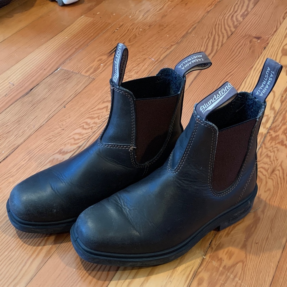 Blundstone Square-Toe Dark Brown Leather Boots